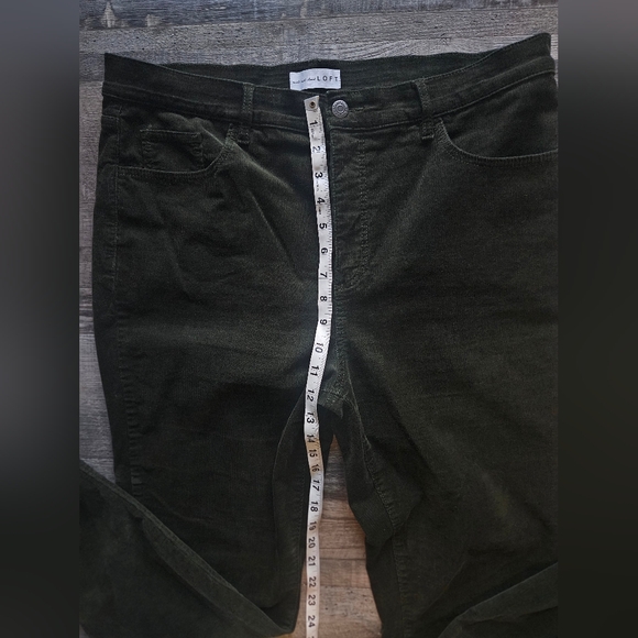 💙🩷 Loft Green Corduroy Pants Womens Size 14/32 Stretch💙🩷 - Picture 9 of 9